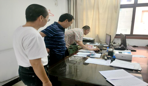 區(qū)研院對院部及各經營單位現(xiàn)金庫進行突擊檢查